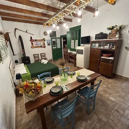 Al Giardino Da Lu Hébergement de vacances *